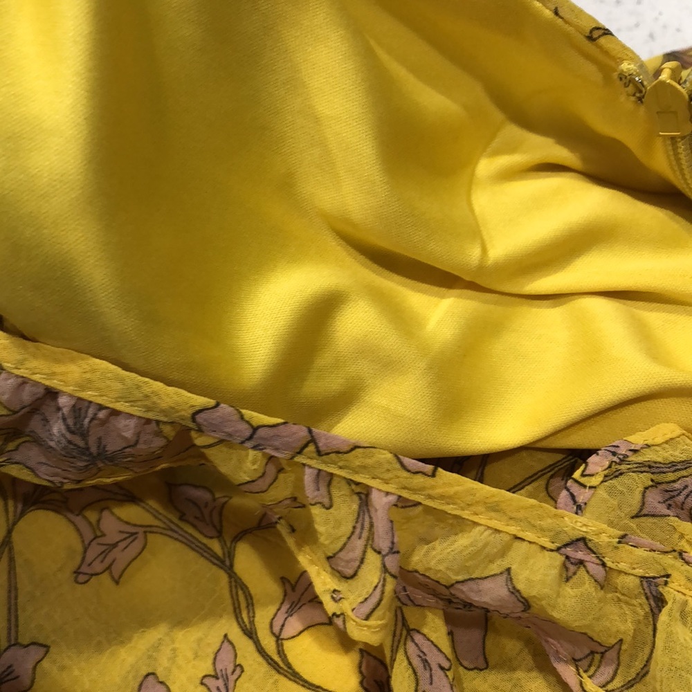 Avec Les Filles floral cold shoulder maxi dress - Picture 6 of 7